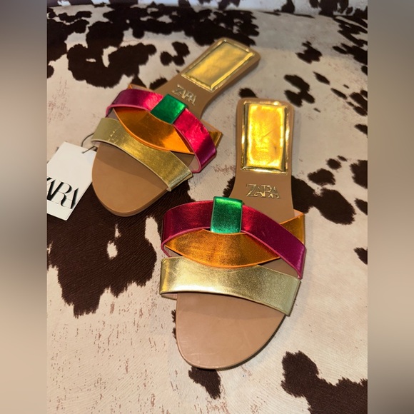 NWT Zara (6 1/2) Brand New Colorful Slide on Flat Sandals - Picture 1 of 4